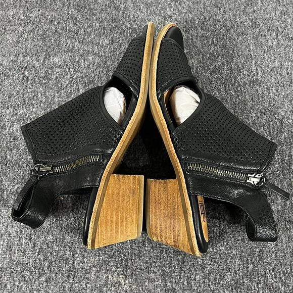 Sofft Sandals Nadira Perforated Leather Black Side Zip Women's 8 M - Picture 6 of 9